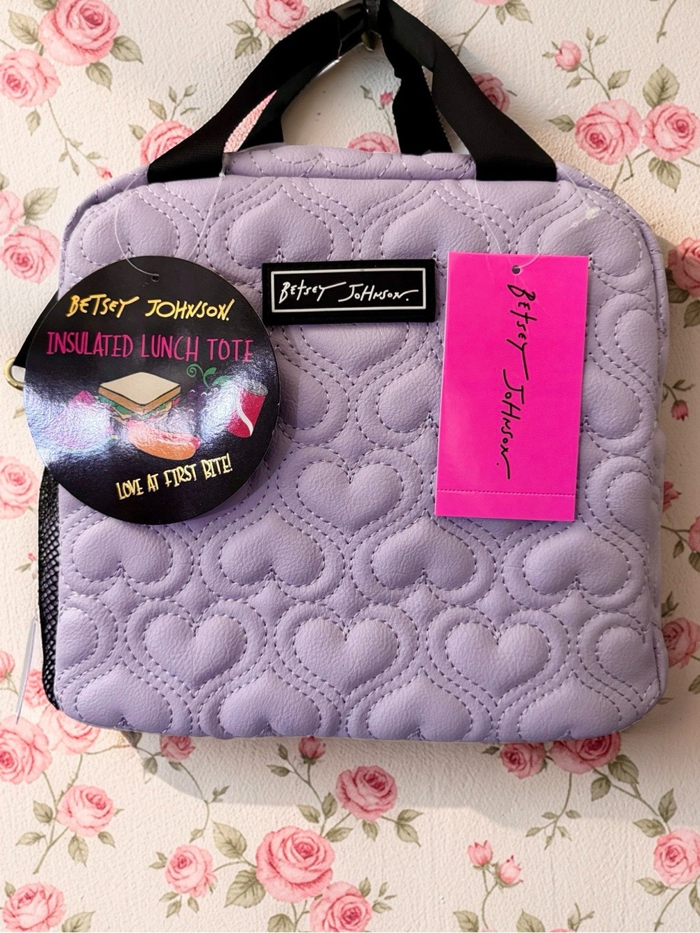 Betsey Johnson lavender heart quilted insulated large lunch/picnic bag 💜